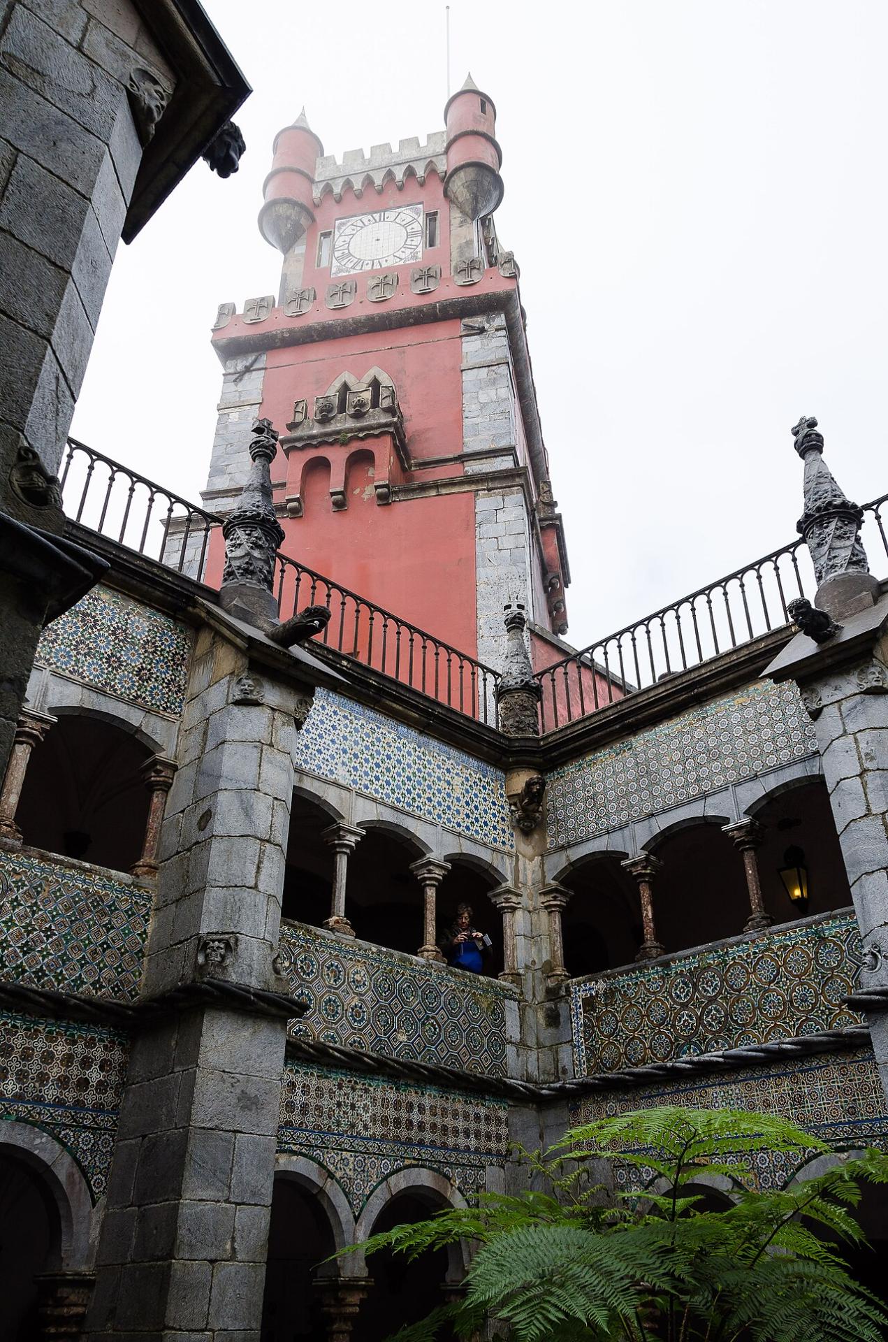 Sintra palacio nacional da pena claustro e torre do relogio
